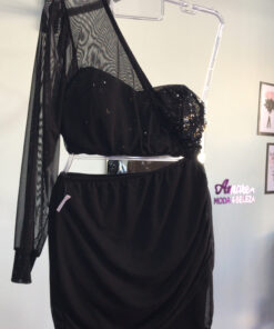 Vestido paetê nula manga com tule