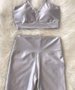 Conjunto de short canelado compressão