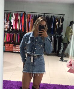 jaqueta jeans detalhe de stras